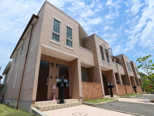 京都府木津川市梅美台３丁目の物件外観写真