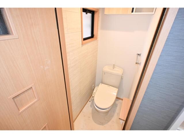 奈良駅 バス16分  大和ハウス前下車：停歩2分 2階の物件内観写真