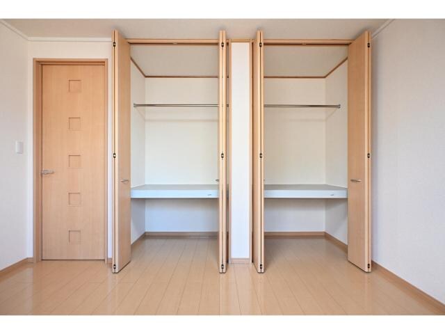 奈良駅 バス16分  大和ハウス前下車：停歩2分 2階の物件内観写真