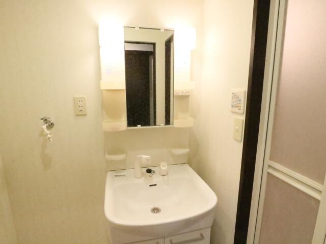 近鉄奈良駅 バス10分  八軒町下車：停歩9分 3階の物件内観写真