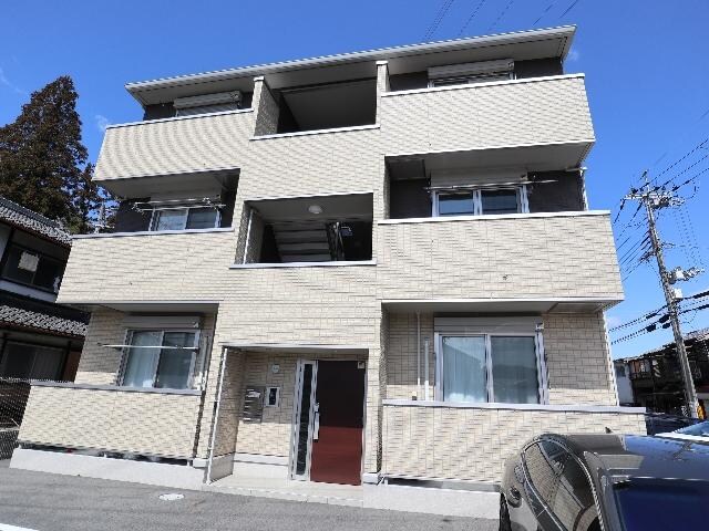 木津駅 徒歩9分の物件外観写真