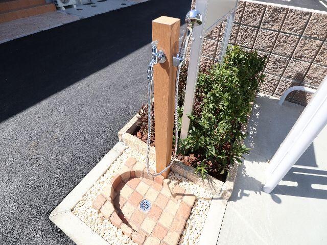 近鉄奈良駅 バス13分  宮の森東口下車：停歩2分 1階の物件外観写真