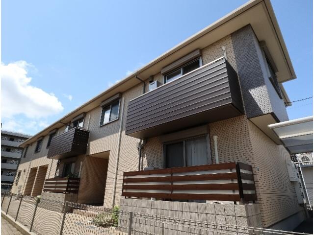 奈良県奈良市芝辻町２丁目の物件外観写真