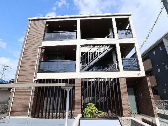 近鉄奈良駅 バス15分  三条大路2丁目下車：停歩3分 3階の物件外観写真