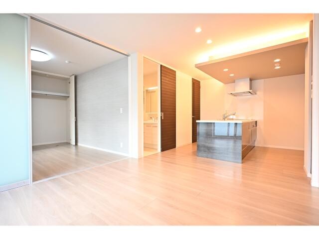 奈良県奈良市三条栄町マンション 2階の物件内観写真