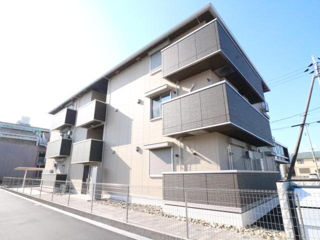 奈良県奈良市三条桧町の物件外観写真