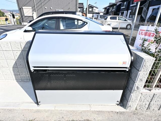 奈良駅 バス10分  宮の森町西口下車：停歩5分 1階の物件外観写真