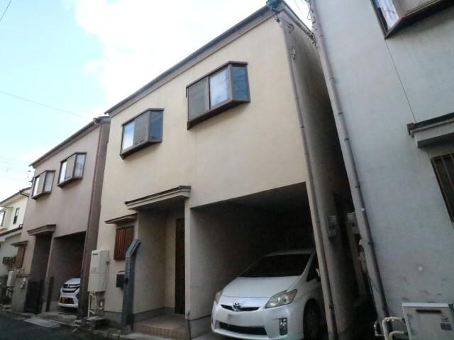 奈良県奈良市南紀寺町３丁目の物件外観写真