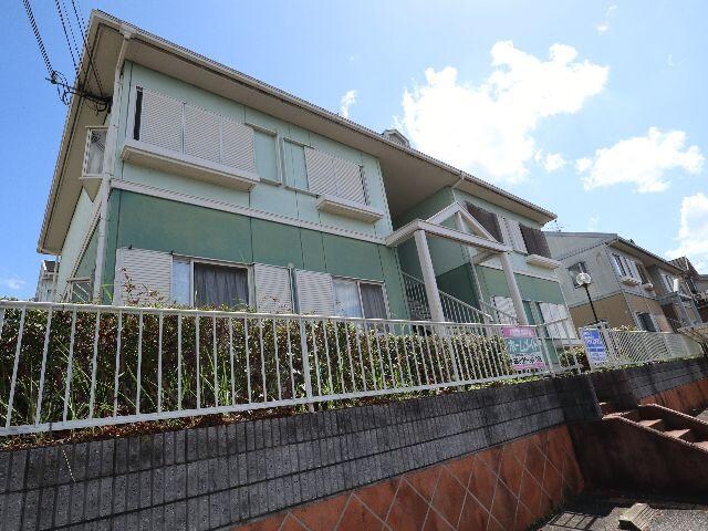 高の原駅 バス5分  左京１丁目下車：停歩2分の物件外観写真