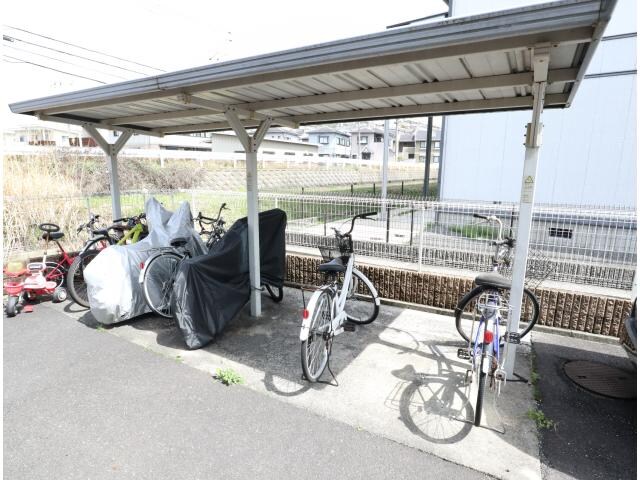 大和西大寺駅 バス10分  平城中山下車：停歩8分 2階の物件外観写真