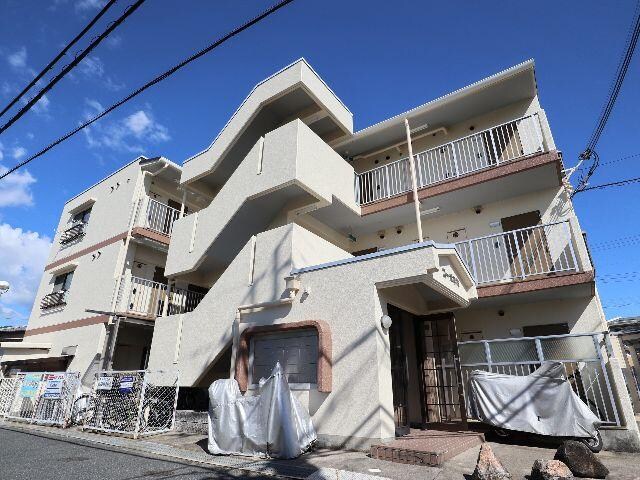 奈良県奈良市山陵町の物件外観写真