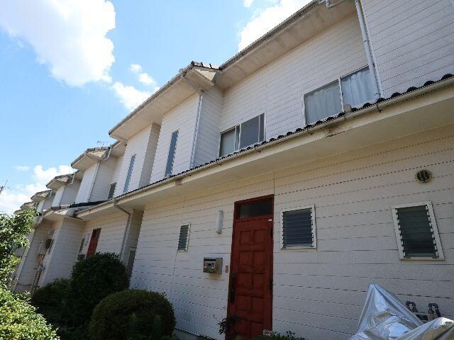 奈良県奈良市六条１丁目の物件外観写真