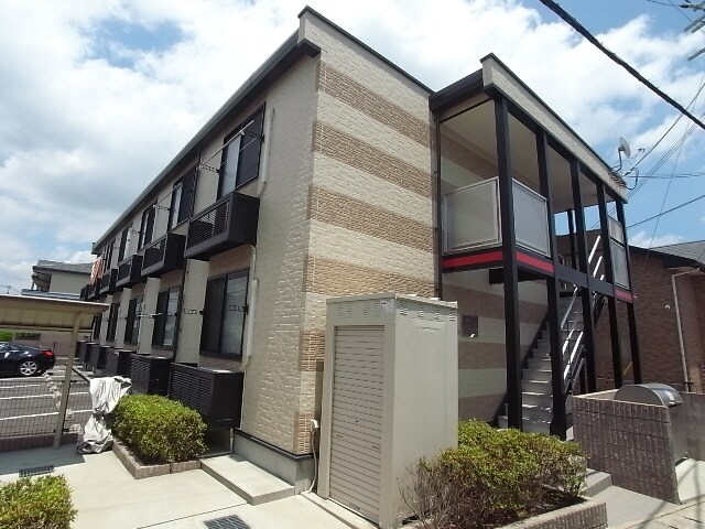 奈良県奈良市西大寺芝町１丁目の物件外観写真