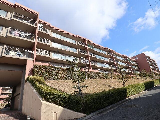 高の原駅 バス5分  精華桜ヶ丘3丁目下車：停歩6分の物件外観写真