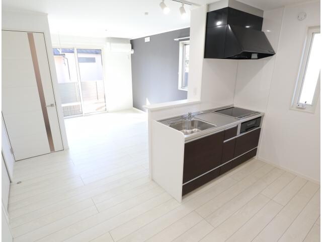 奈良県奈良市秋篠町ハイツ 1階の物件内観写真