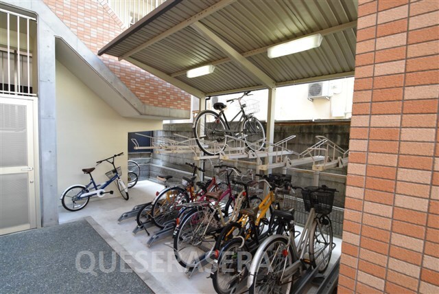 フローライト南森町の物件外観写真