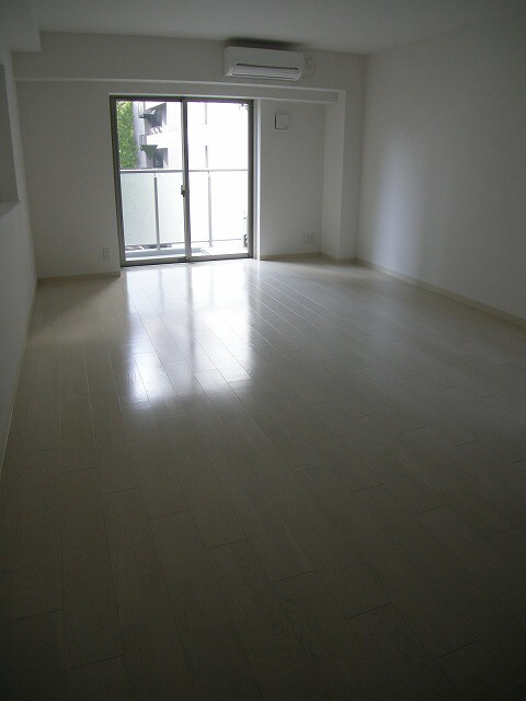 アーデン土佐堀の物件内観写真