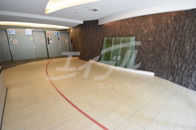 セレニテ本町グランデの物件外観写真