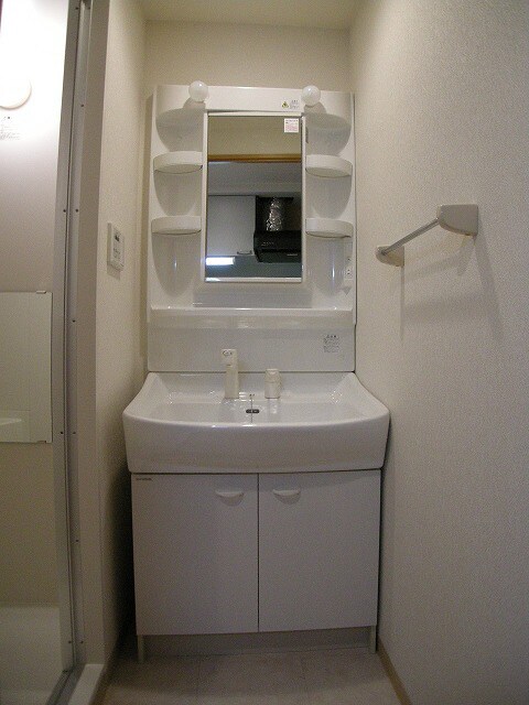 ONE ROOF FLAT TENJINBASHIの物件内観写真