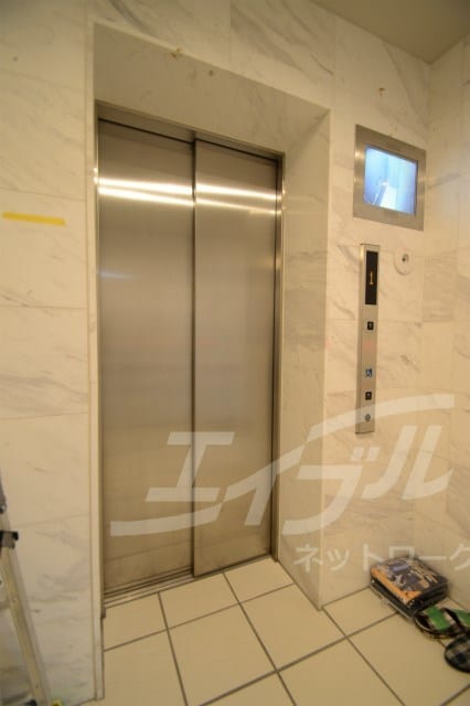 プレサンス松屋町グレースの物件外観写真