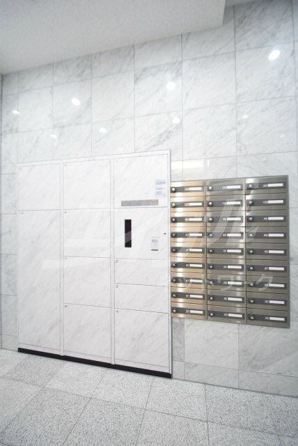 リーガル四ツ橋立売堀Ⅱの物件外観写真