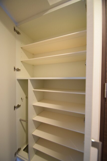 プレサンス京町堀ノースの物件内観写真