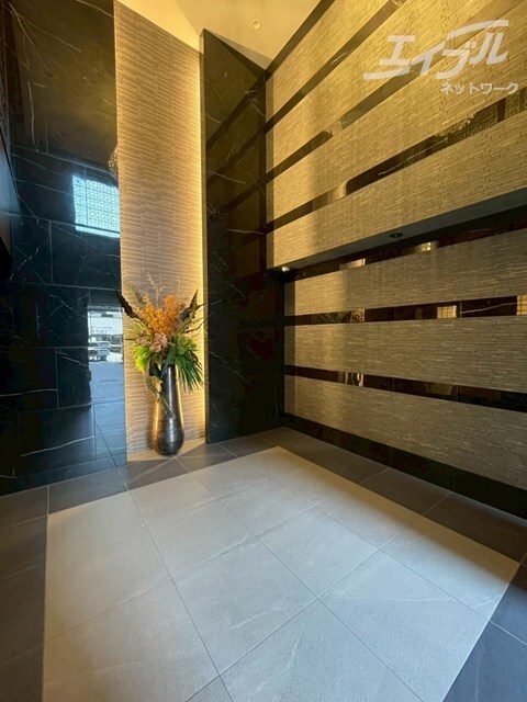 IBC Residence Westの物件外観写真