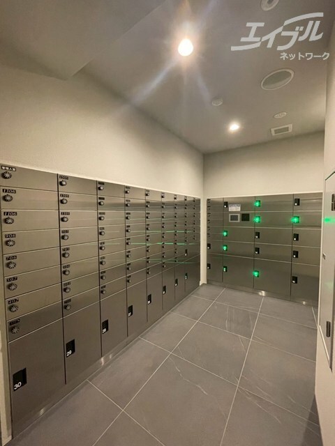 IBC Residence Westの物件外観写真