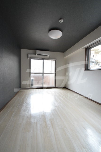 ドゥエリング梅田の物件内観写真