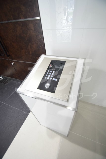 プレシャス中宮の物件外観写真