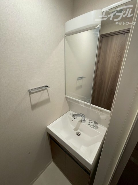 ワールドアイ大阪城EASTⅢの物件内観写真