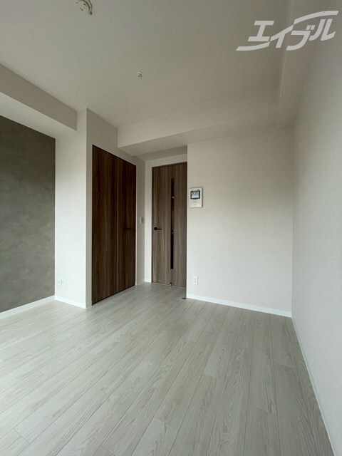 ワールドアイ大阪城EASTⅢの物件内観写真