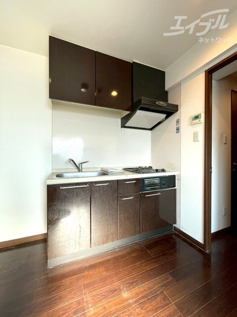 アクアスイート新大阪の物件内観写真