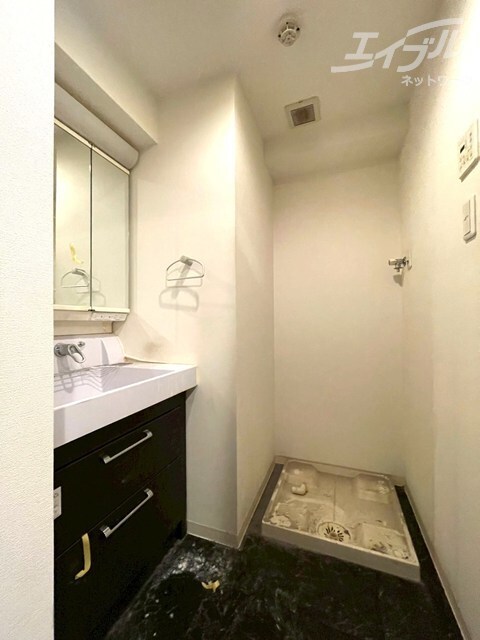 アクアスイート新大阪の物件内観写真