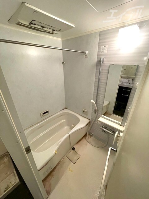 アクアスイート新大阪の物件内観写真