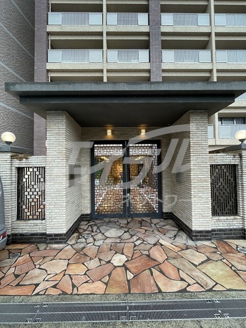 アーバンフラッツ西中島の物件外観写真