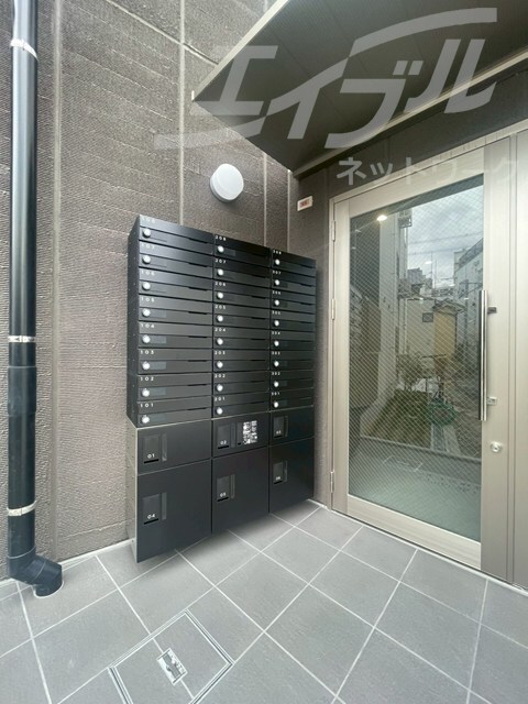 アルカンシェルコート緑橋の物件外観写真