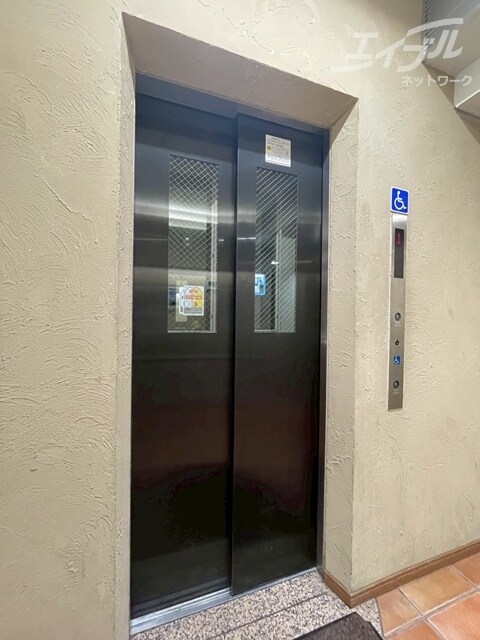 グランシャルマン新大阪の物件外観写真