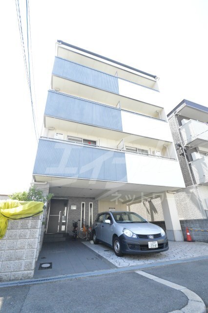 メイト鶴見の物件外観写真