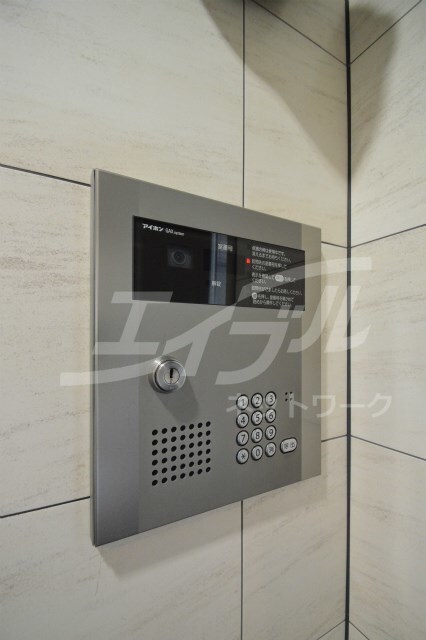 メイト鶴見の物件外観写真