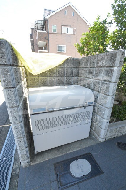 メイト鶴見の物件外観写真