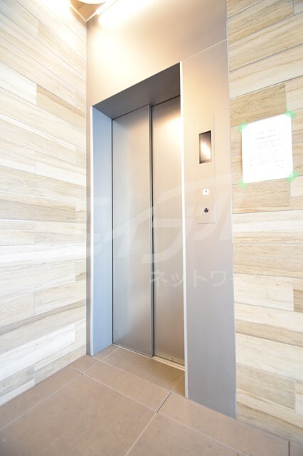 Luce Shinfukushimaの物件外観写真