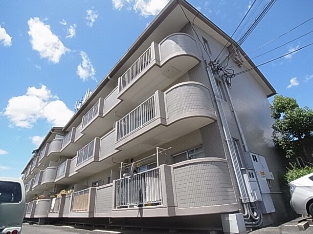 奈良県大和高田市甘田町の物件外観写真