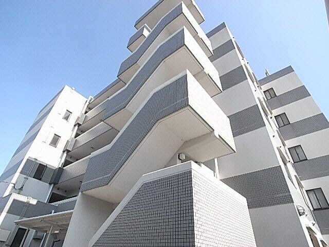 奈良県葛城市忍海の物件外観写真