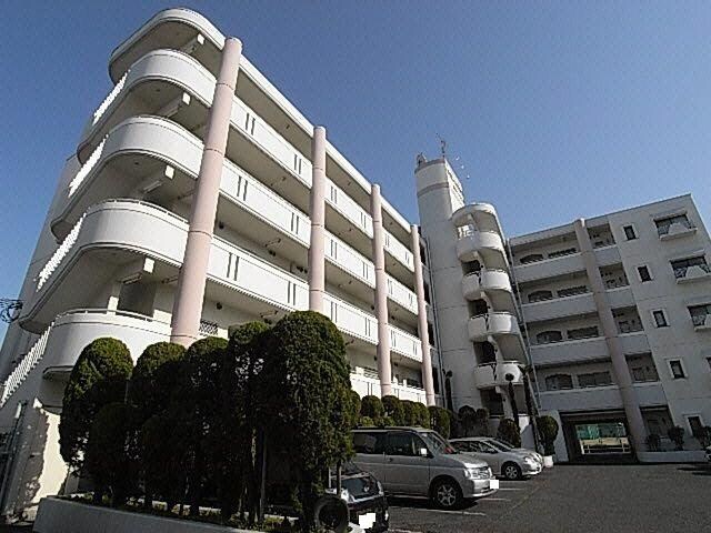 奈良県大和高田市大中南町の物件外観写真