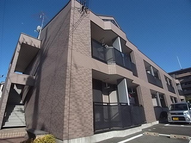 奈良県大和高田市旭北町の物件外観写真