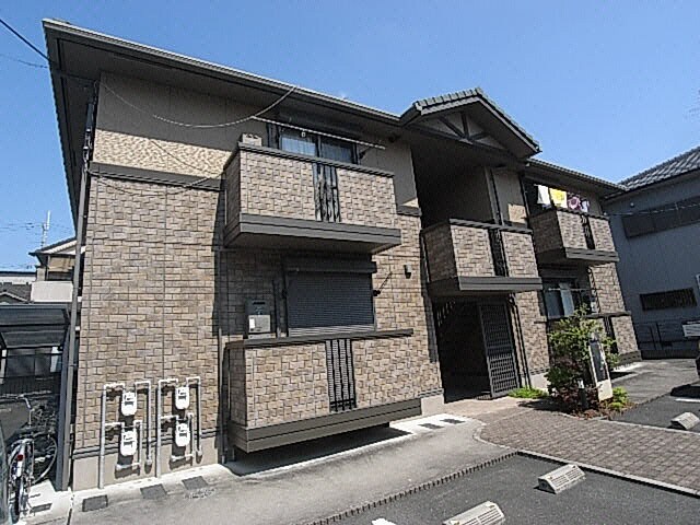 築山駅 徒歩4分 1階の物件外観写真