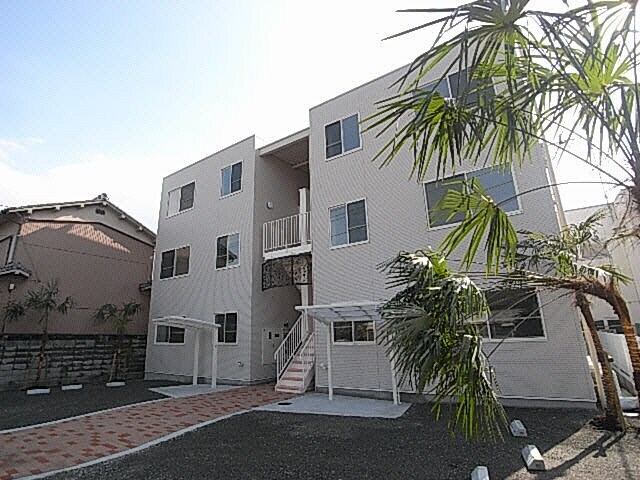 奈良県大和高田市礒野南町の物件外観写真