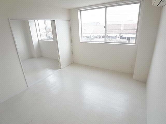 高田市駅 徒歩4分 3階の物件内観写真