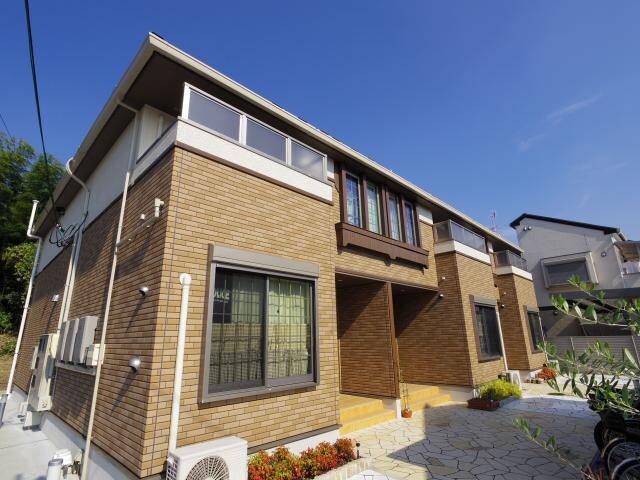 奈良県大和高田市大字大谷の物件外観写真